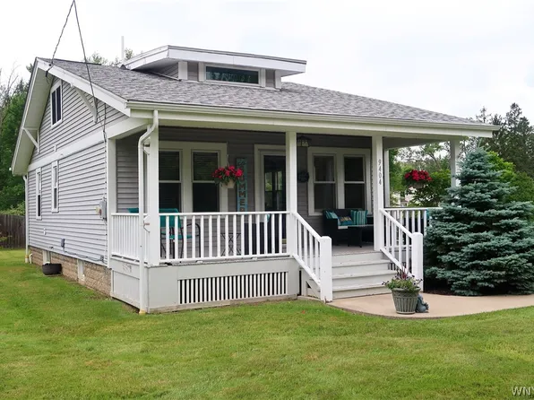 9404 Lafayette St, Angola, NY 14006