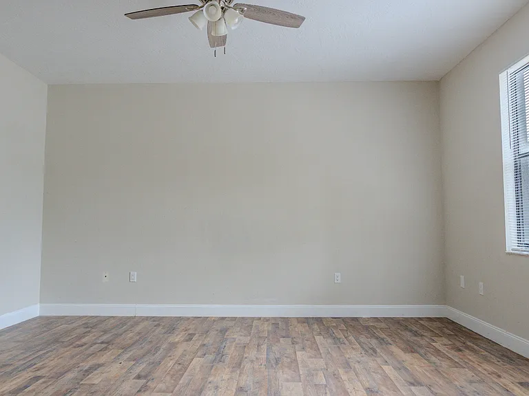 129 W Church St #1 — Photo 15