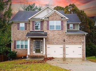 4034 Village Crossing Cir, Ellenwood, GA 30294