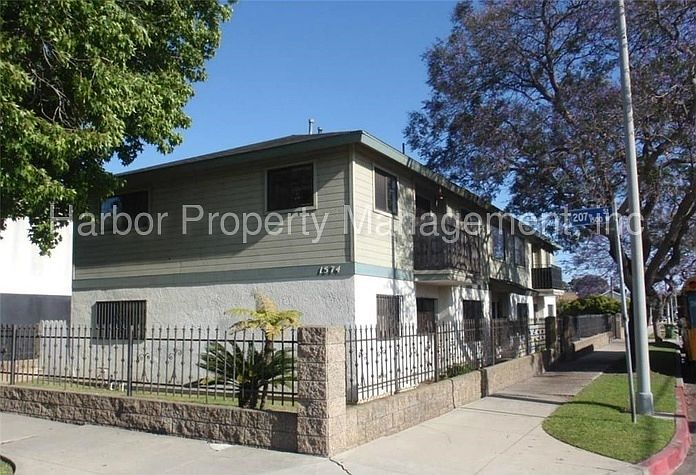 1st image of 1574 W 207th St
