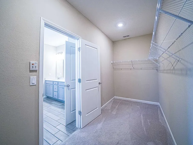 3935 Bloomfield Ct — Photo 7