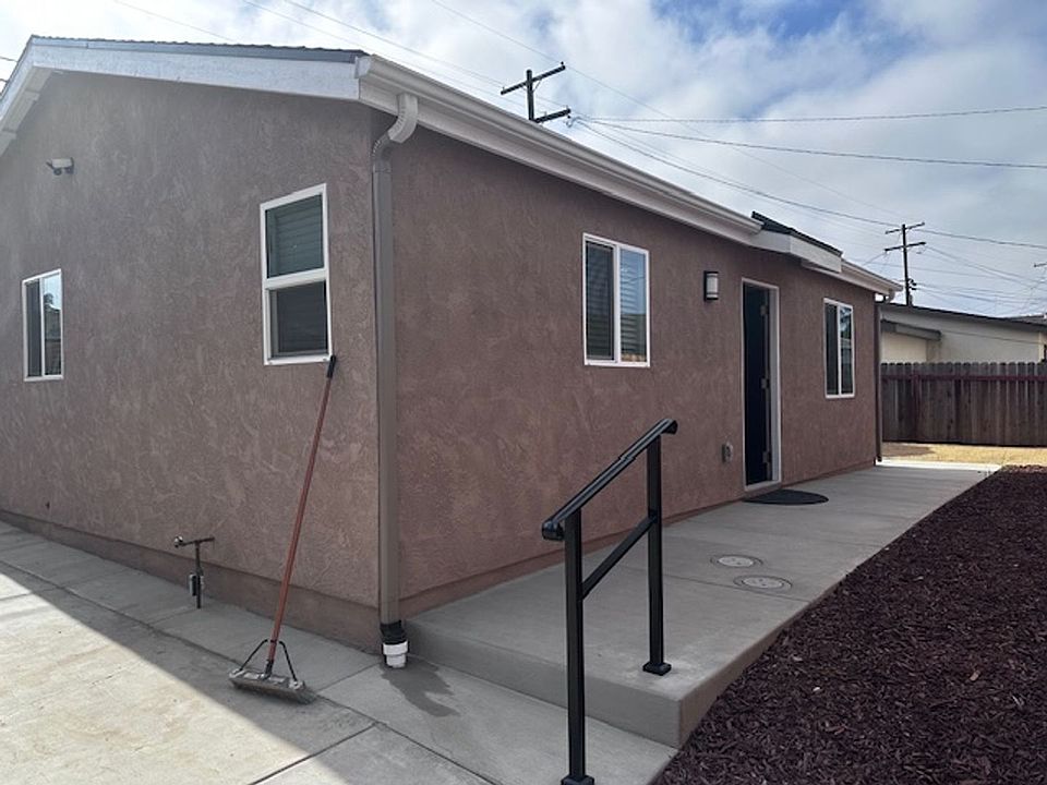 1st image of 637 Claire Ave