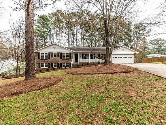 3rd image of 2814 Brackenwood Ct