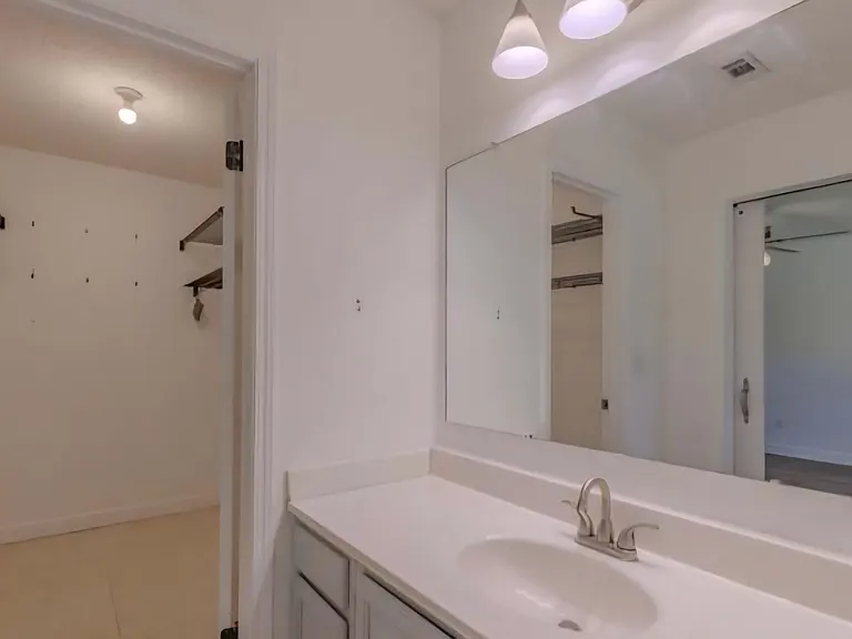 1387 Calcutta Dr — Photo 12