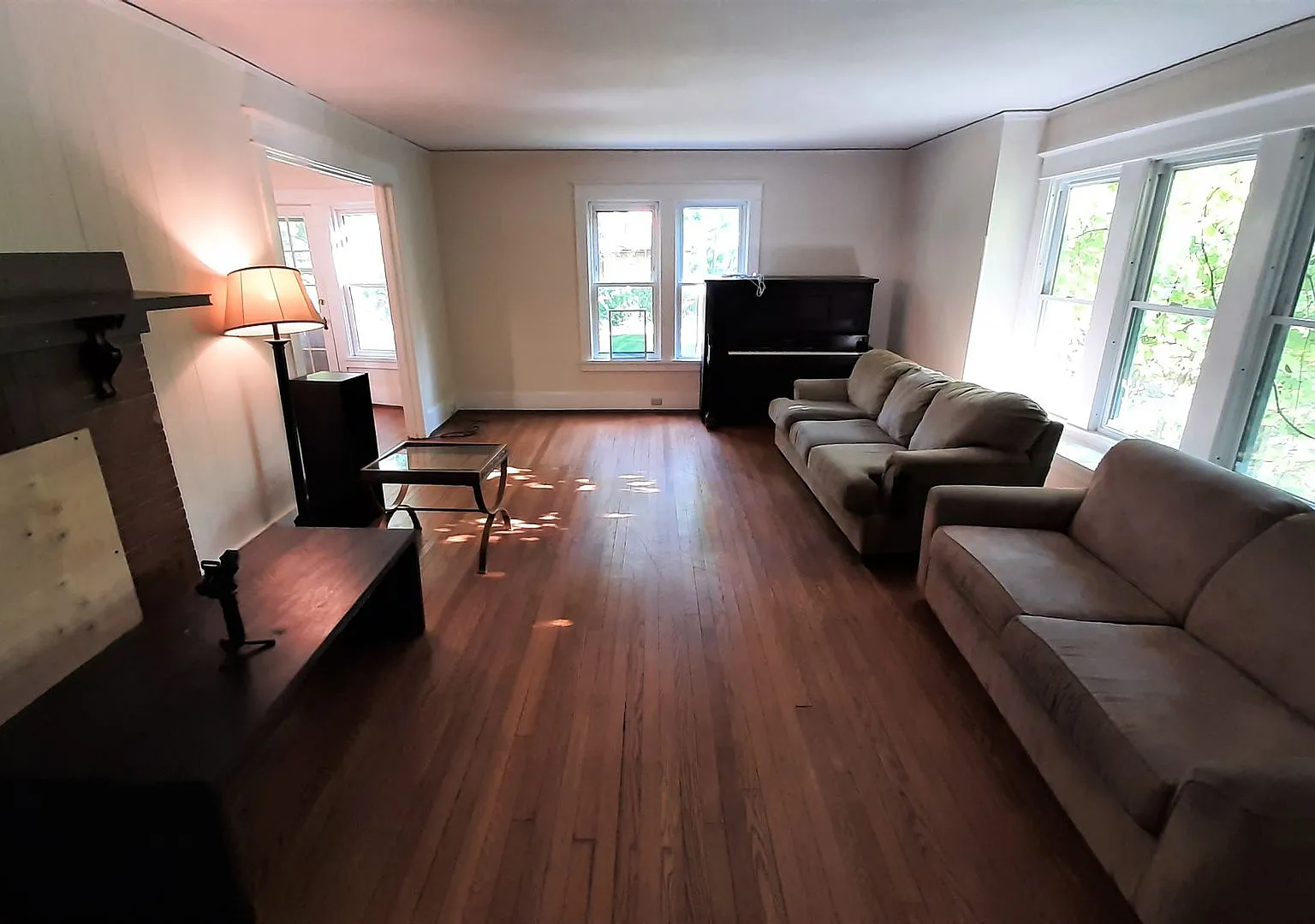 311 Fairmount Ave - 4 bedrooms — Photo 4