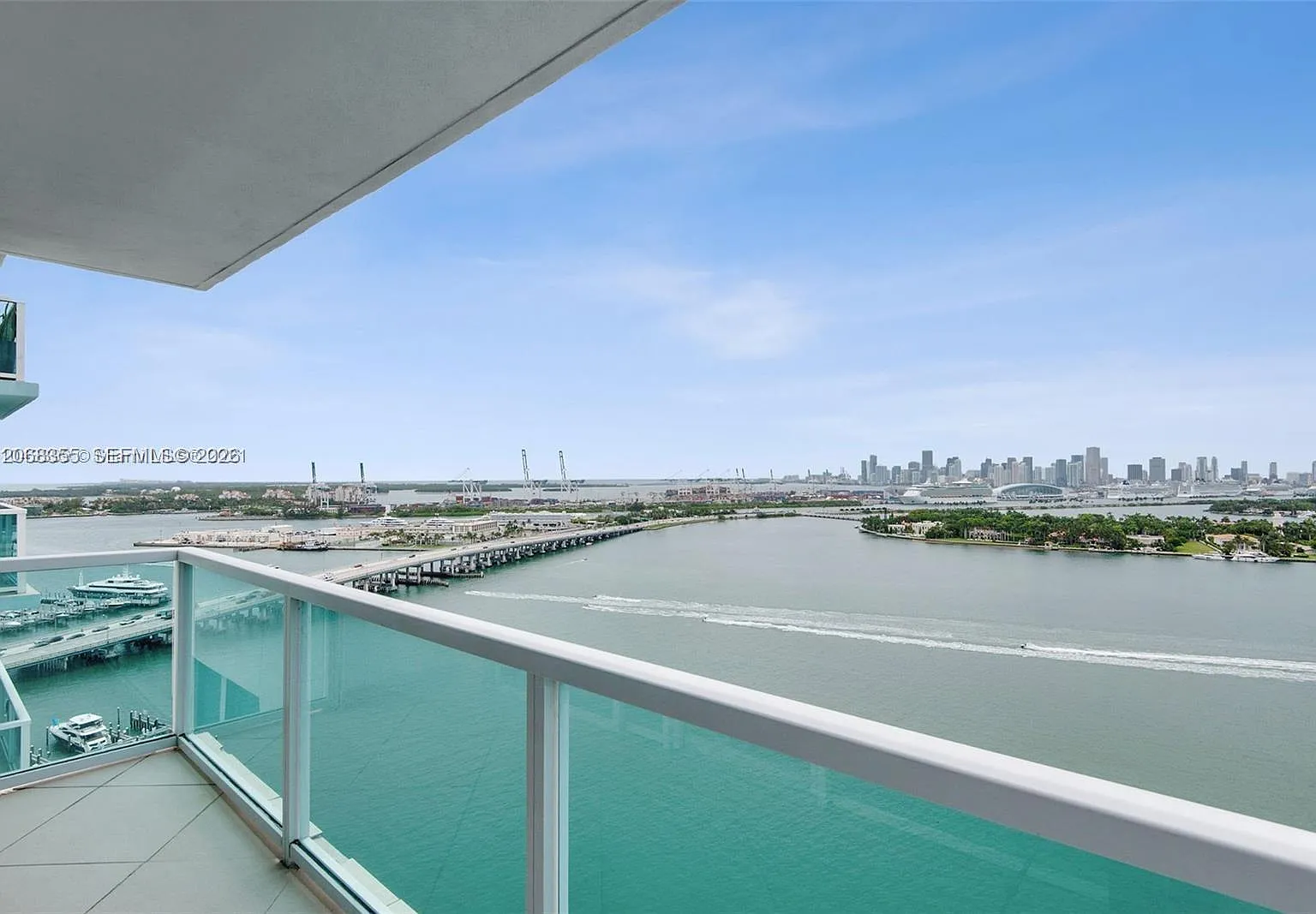 The Floridian Condo — Photo 2