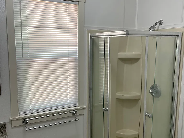 2 Saint Andrews Pl — Photo 12