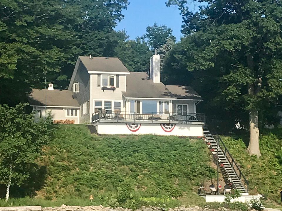 1st image of 3523 N Stearns Ave