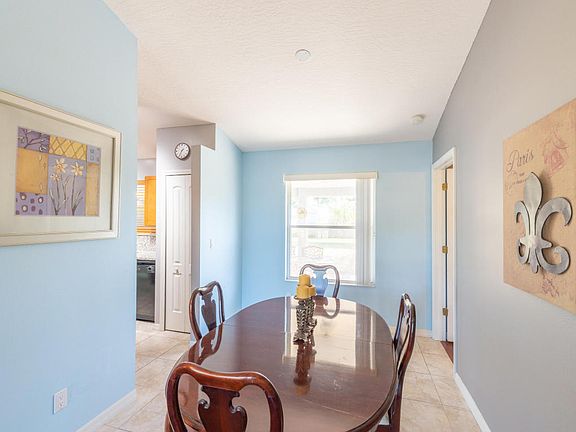 5th image of 2147 Royal Poinciana Blvd