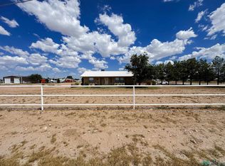 5504 S Thomason Rd, Carlsbad, NM 88220