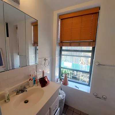 Rented by Krieger Real Estate LLC | media 19