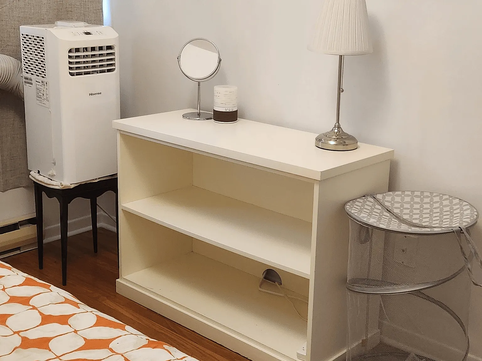 14 London Green Ct — Photo 2