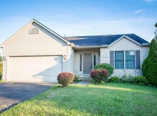 3373 Brook Spring Dr, Grove City, OH 43123