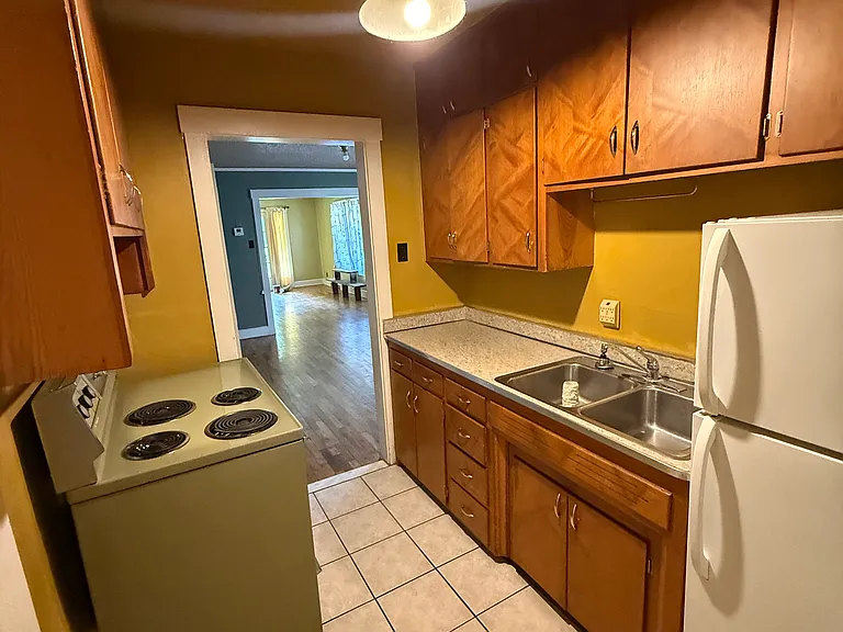 1116 SW Taylor St #3 — Photo 8