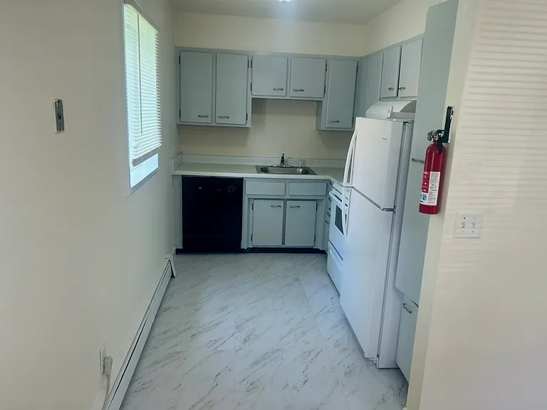 27 Forbus St #17 — Photo 12
