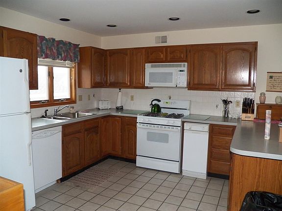 2nd image of 7205 Central Ave