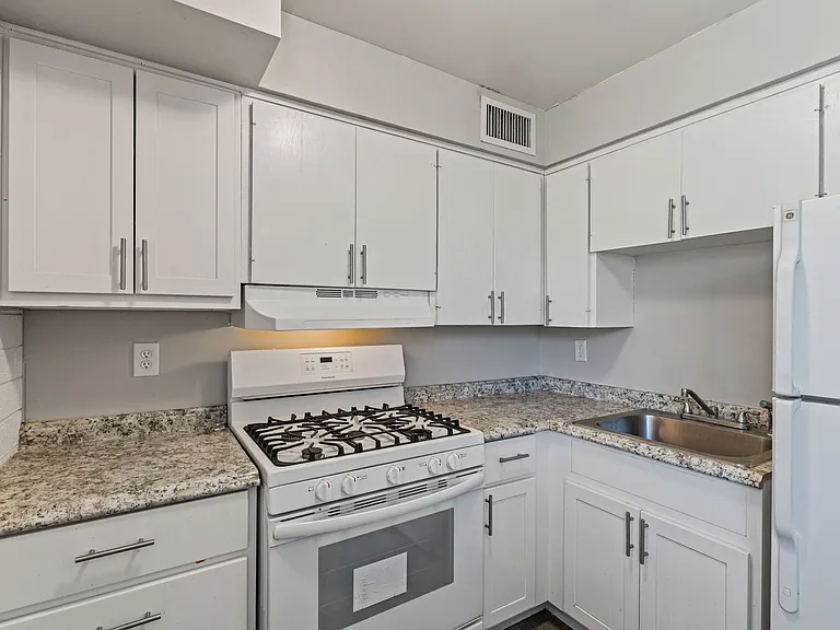 44-web-or-mls-Unit 21-16_07102025