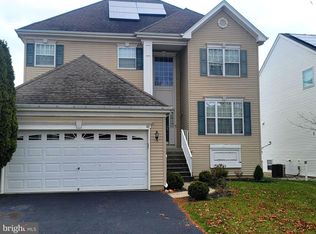 41 Allegheny Ln, Bordentown, NJ 08505