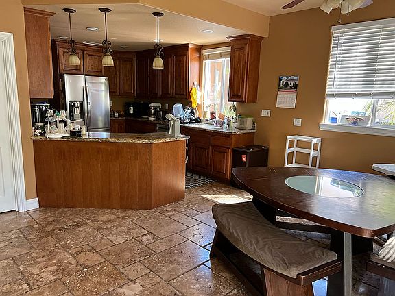 Kitchen area 1