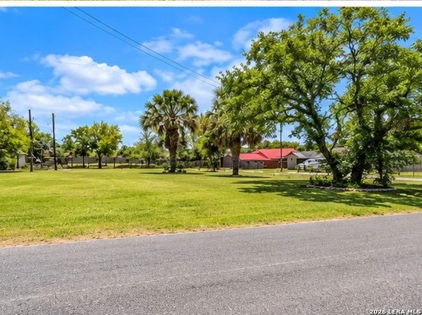 117 N WELHAUSEN LOT 6, Poth, TX 78147