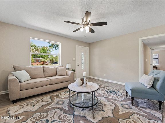5th image of 6340 PINE SUMMIT Drive
