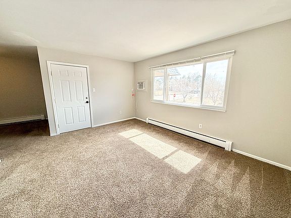 3rd image of 6450 Chippewa Rd APT 3