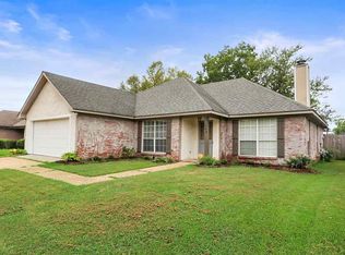 592 Acorn Ln, Brandon, MS 39047