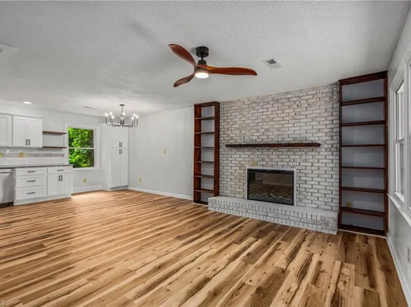 248 Harriet Ln, Statesville, NC 28625