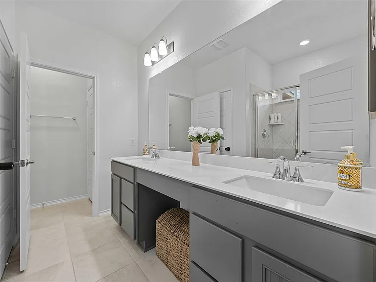 12529 Hallstatt Dr — Photo 29