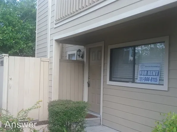 9381 Pagewood Ln, Houston, TX 77063