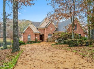 5936 Roman Hill Dr, Olive Branch, MS 38654