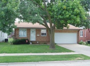210 N Ivan Ave, Galesburg, IL 61401