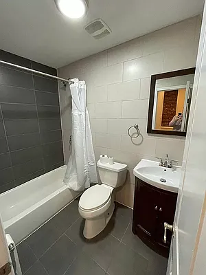 Rented by Skyhigh Realty NYC LLC | media 11