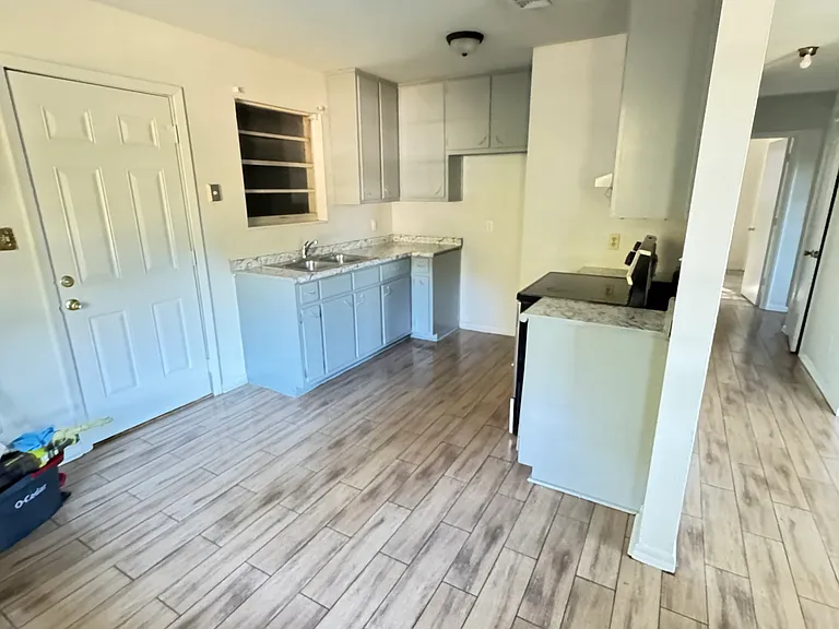 1307 Belair Rd — Photo 27
