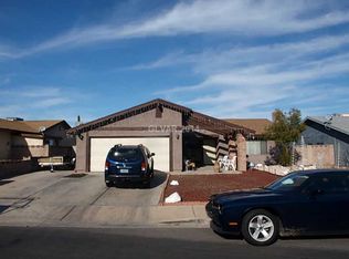 421 Shamrock Dr, Henderson, NV 89002