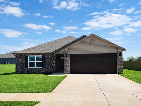 2660 Reynolds St, Pea Ridge, AR 72751