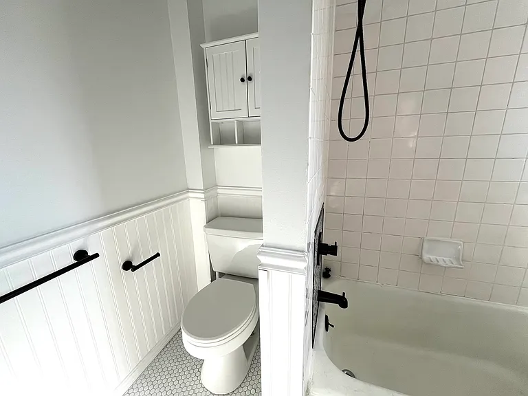 197 Rombout Ave #1 — Photo 15
