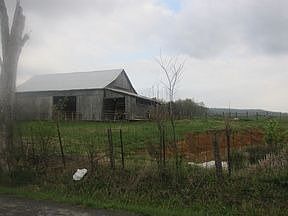 2nd image of 621 Painter Rd