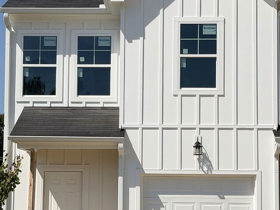 1st image of 321 Rolling Green Rd