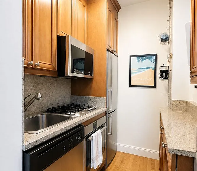 134 W 93rd St #3F — Photo 3