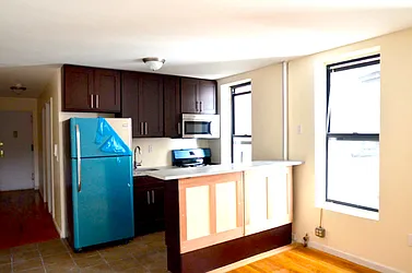 Rented by CITY SKYLINE REALTY INC