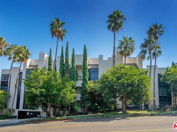 11636 Montana Ave APT 101, Los Angeles, CA 90049