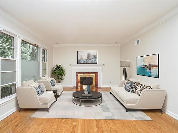 Great room with virtual staging!