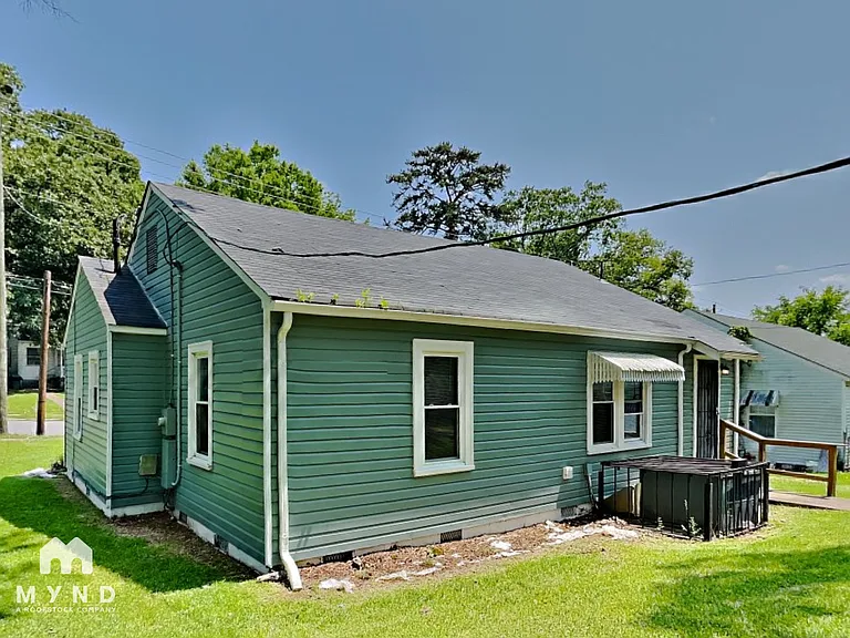 7824 Rugby Ave — Photo 15