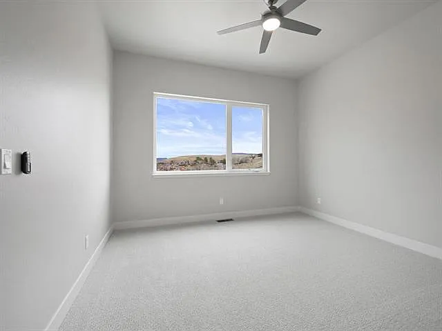 392 W Ridges Blvd #B — Photo 27