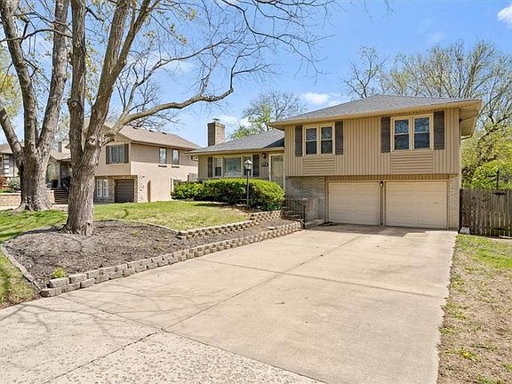 2nd image of 8409 Santa Fe Ln