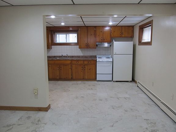 3rd image of 14 Billow Ave #1