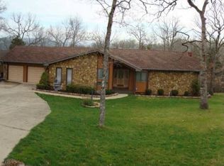 228 Santana Cir, Reeds Spring, MO 65737