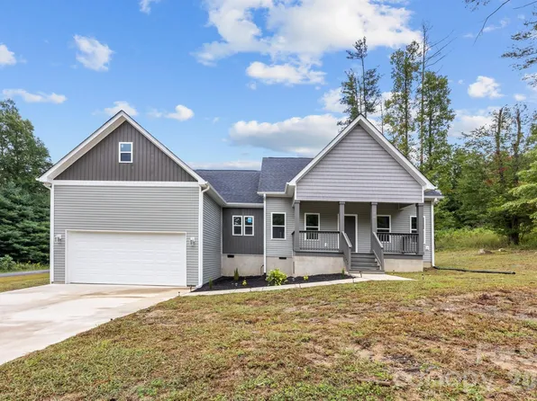 79 Crystal Mountain Dr, Hendersonville, NC 28739