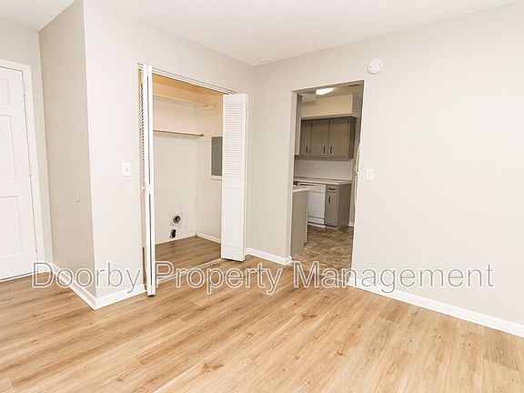 4th image of 5120 Old Trl #5122